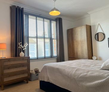 2 bedroom semi-detached house to rent - Photo 5
