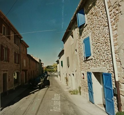 Location Maison 5 pièces 108m² LAURIS 84360 - Photo 1