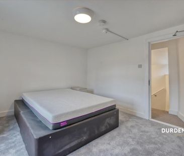 1 bedroom in a house share to rent - Photo 2
