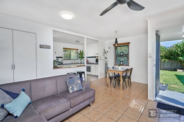 4 Burton Close, White Rock - Photo 1