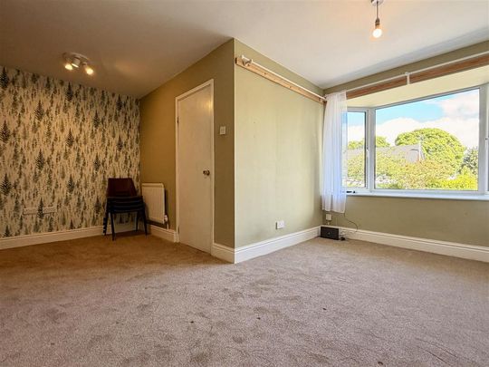 4 bedroom detached house to rent - Photo 1