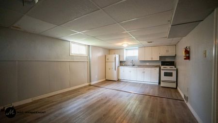 1 Bedroom Upper Apartment - Photo 2