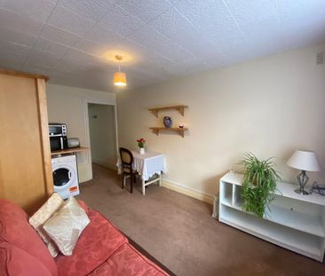 Studio to rent - Photo 6