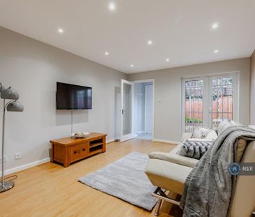 2 bedroom end of terrace house to rent - Photo 3