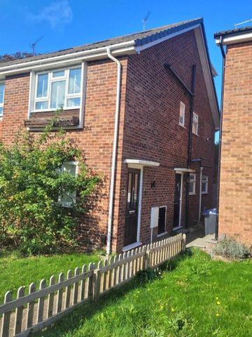 1 bedroom property to rent - Photo 4