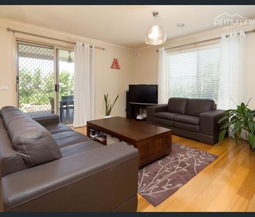 Comfortable Living - Photo 3