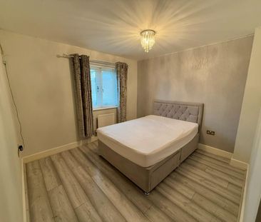 3 bedroom House To Let - Photo 5