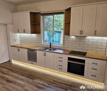 $360.00 per week - Photo 1