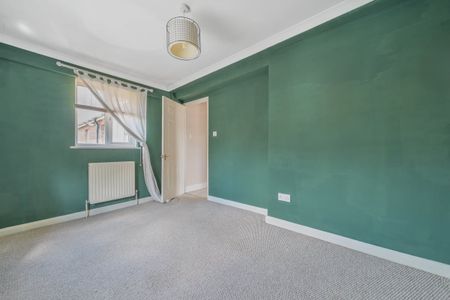 3 bedroom end of terrace house to rent - Photo 5