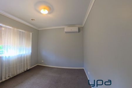 Nestled in a quiet and sought-after location !! - Photo 3