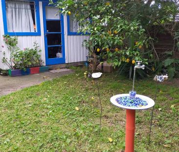 Furnished or unfurnished self contained studio - Photo 3