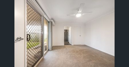 Spacious and Modern Family Home in Yandina - Photo 4