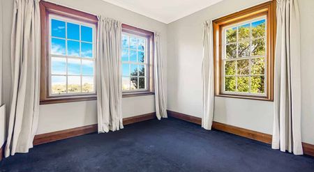 Iconic Northland Fire station - Photo 5