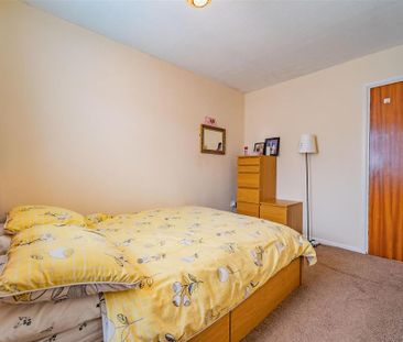 4 bedroom house to rent - Photo 3