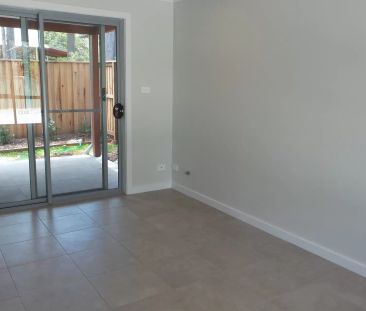 Modern Town House - Photo 2