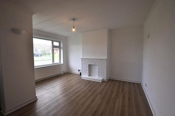 2 bedroom semi-detached bungalow to rent - Photo 1