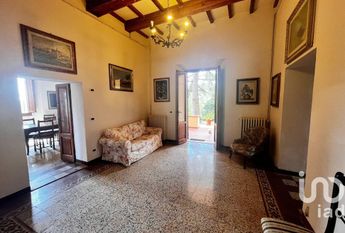 Via San Martino Altoreggi, Figline e Incisa Valdarno, Tuscany 50063