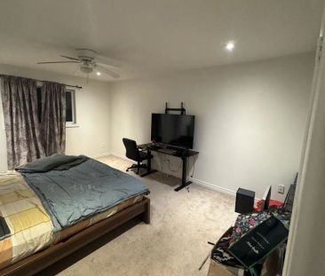 174 CATHEDRAL DRIVE - Photo 2