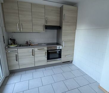 For rent 4.5 room apartment on the 5th floor - Photo 2