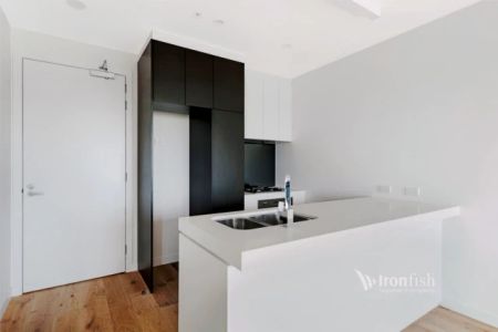 2 Bed, 2 Bath - Photo 2