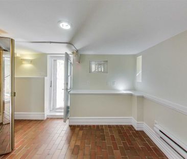 For Lease - 26 Beaconsfield Avenue Unit# Lower, Toronto, Ontario - Photo 5