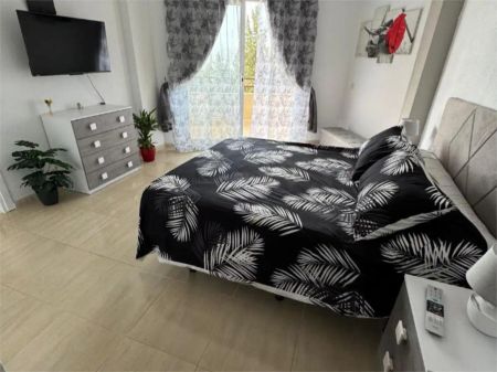 Apartamento de alquiler en Avenida Carlota Alessandri, 284, El Pinillo - Photo 4