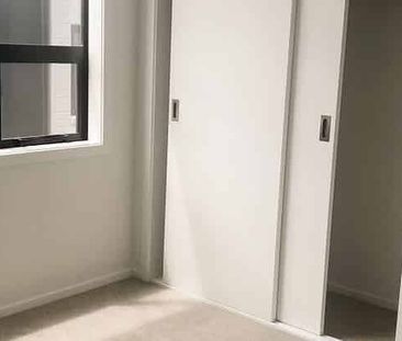 New 2xbdrooms, 2.5xbathrooms townhouse - Photo 5