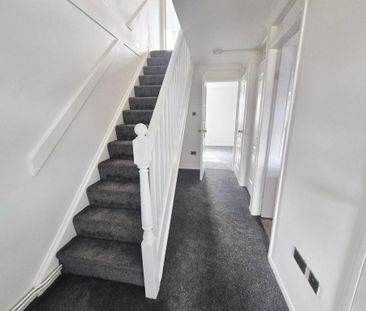 3 bedroom terraced house to rent - Photo 6