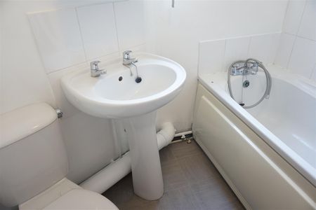 Alcester Road, Feckenham - Photo 5
