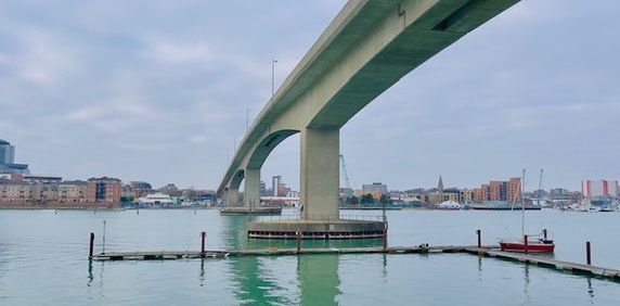 2 bedroom house to rent Butts Road, Southampton, SO19 - Photo 2