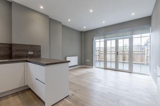 1 bedroom ground floor flat to rent - Photo 1