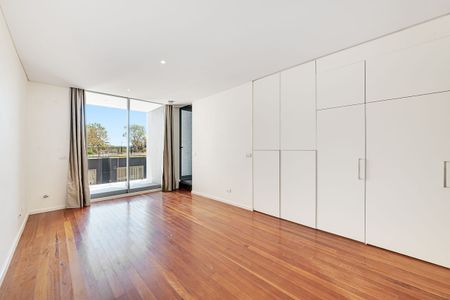 SPLIT LEVEL TWO BEDROOM TWO BATHROOM WITH SECURE PARKING! - Photo 2