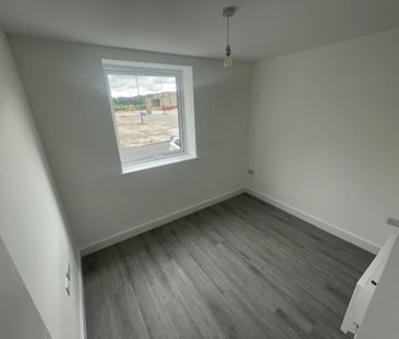 Bingley Road, Bradford - Photo 4