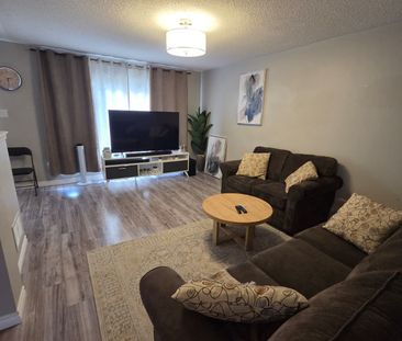 For Lease - 1156 Riddell Crescent, Milton, Ontario - Photo 4