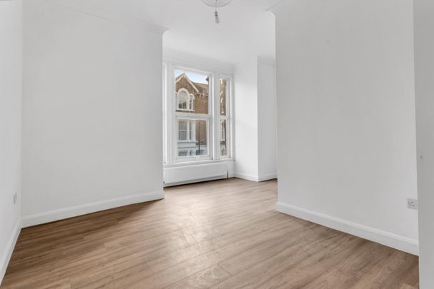 4 bedroom House To Let - Photo 1