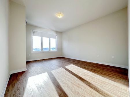 For Lease - 22 Millman Lane, Richmond Hill, Ontario - Photo 2
