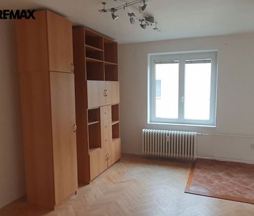 Pronájem bytu 2+1 54 m² - Photo 1