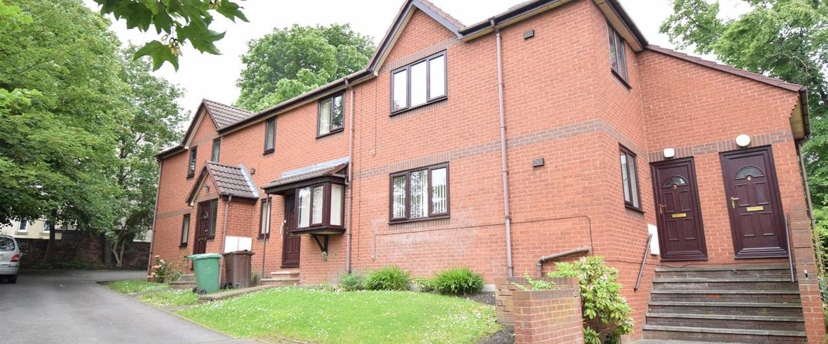 Manygates Court, Sandal - Photo 1