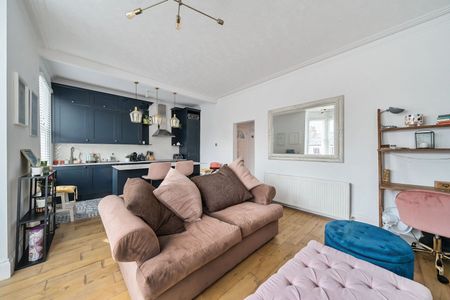 Humber Road, London, SE3 - Photo 3