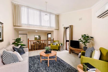 2 Bed, 1 Bath - Photo 2