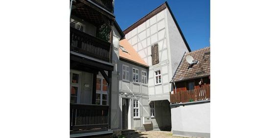 Schicke 3-Raum-Wohnung im historischen Stadtkern - Photo 2
