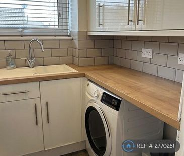 1 bedroom semi-detached house to rent - Photo 6