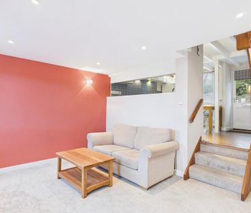 2 bedroom terraced house to rent - Photo 2