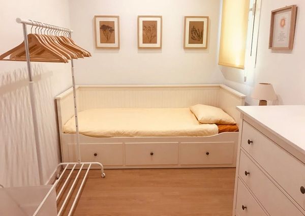 Avinguda de Sant Salvador, Barcelona, Catalonia 08913