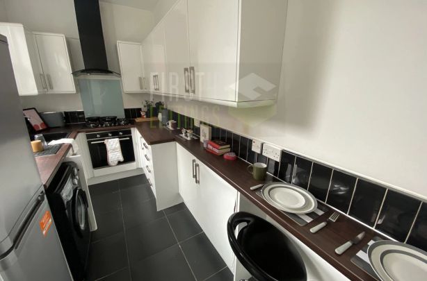 Welford Road, Clarendon Park, Leicester, LE2 - Photo 1