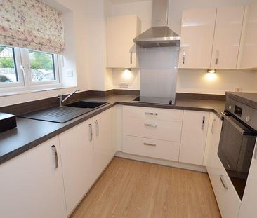 2 bedroom flat to rent - Photo 4