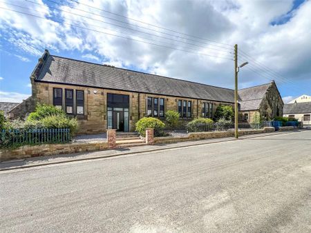 4 bedroom end of terrace house to rent - Photo 3