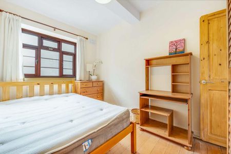 3 bedroom flat to rent - Photo 2