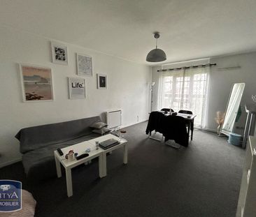 Location Appartement 2 pièces 55m² LILLE 59000 - Photo 2