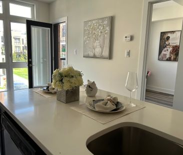 For Lease - 7 Phelps Lane Unit# 2, Richmond Hill, Ontario - Photo 3